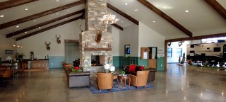 Lobby.aiimg w320h240ar1 - RV Depot -